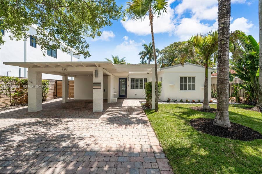 Property photo for 720 NE 17th Terrace, Fort Lauderdale, FL