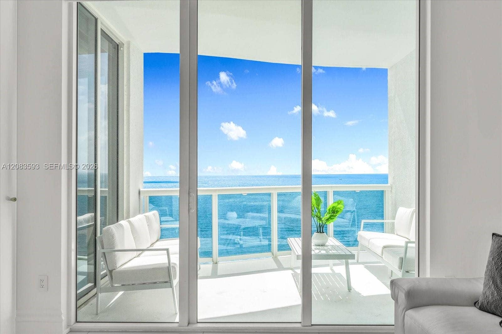 15901 Collins Avenue, #1606, Sunny Isles Beach, FL 33160 Photo 2