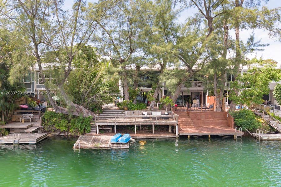 Property photo for 4883 SW 71st Place, Miami, FL