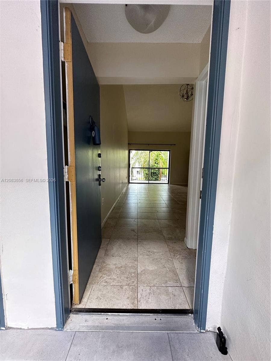 9435 Fontainebleau Boulevard, #206, Miami, Miami, FL 33172 Photo 4