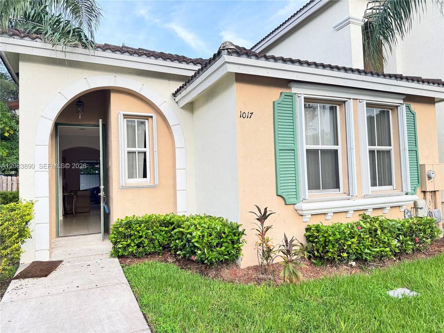 Property photo for 1017 NE 42nd Place, Homestead, FL