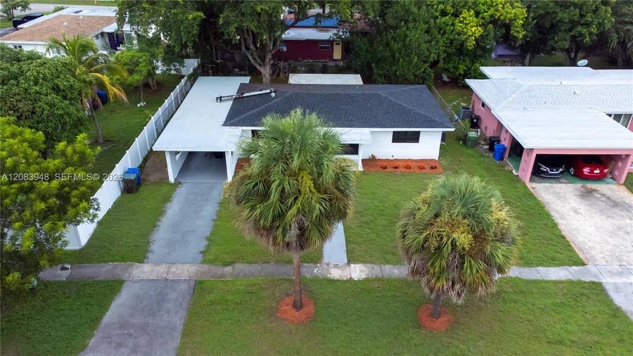 Property photo for 810 Wyoming Avenue, Fort Lauderdale, FL