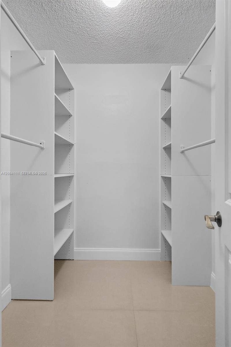 4000 NE 170th Street, #606, North Miami Beach, FL 33160 Photo 3