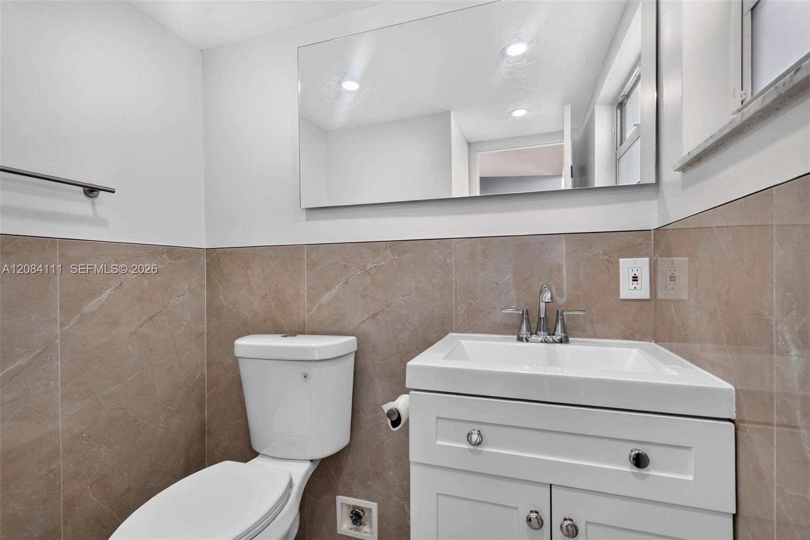 4000 NE 170th Street, #606, North Miami Beach, FL 33160 Photo 12