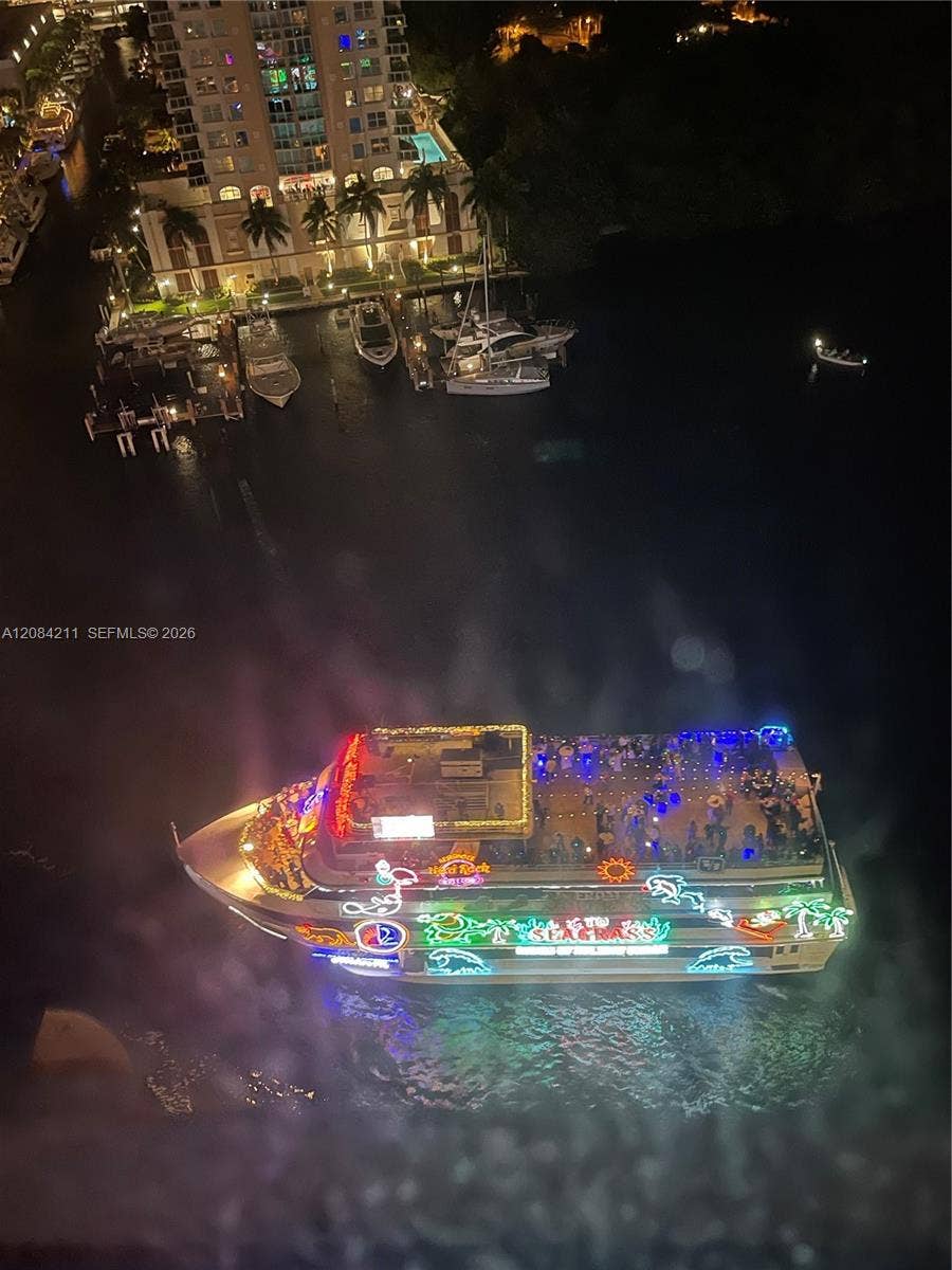936 Intracoastal Drive, #21A, Fort Lauderdale, FL 33304 Boat Parade