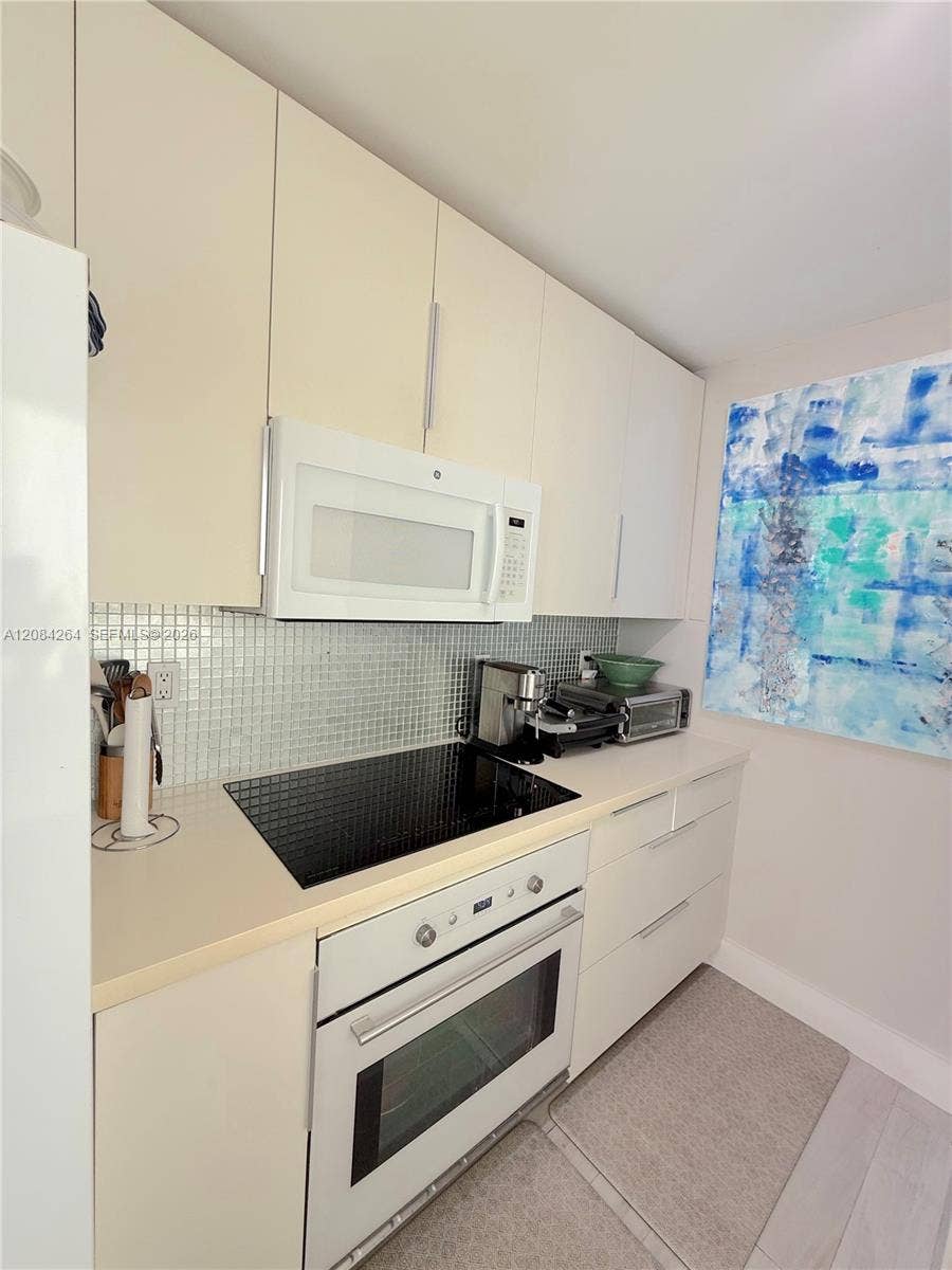 5900 Collins Avenue, #1405, Miami Beach, FL 33140 Photo 13