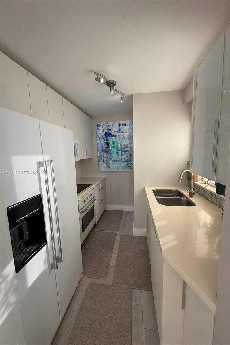 5900 Collins Avenue, #1405, Miami Beach, FL 33140 Photo 14