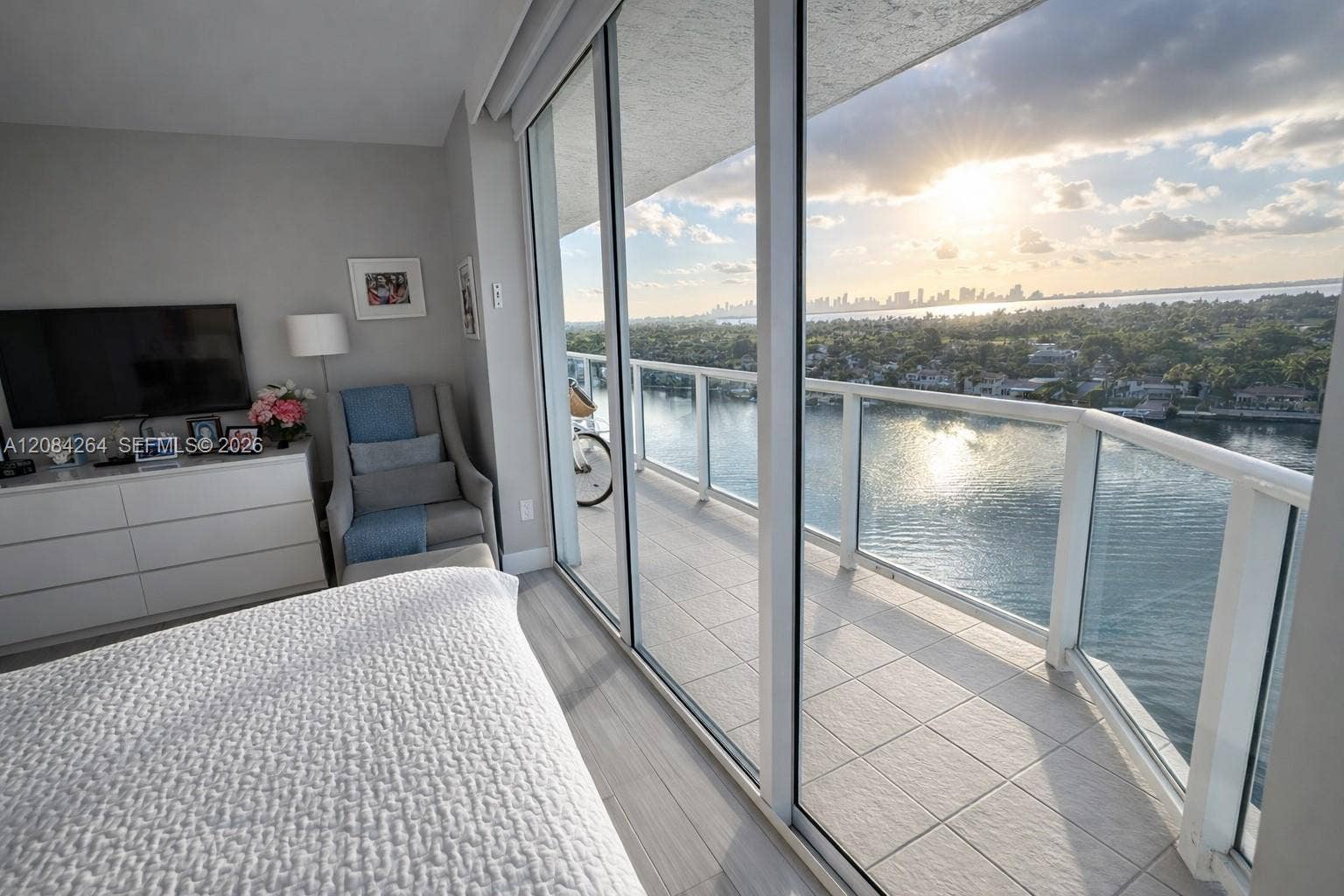 5900 Collins Avenue, #1405, Miami Beach, FL 33140 Photo 28
