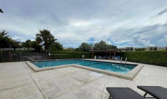 182 Lakeview Drive, #204, Weston, FL 33326 Photo 3