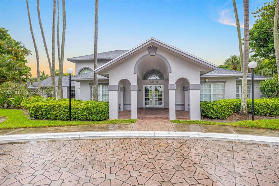 Property photo for Pompano Beach, FL