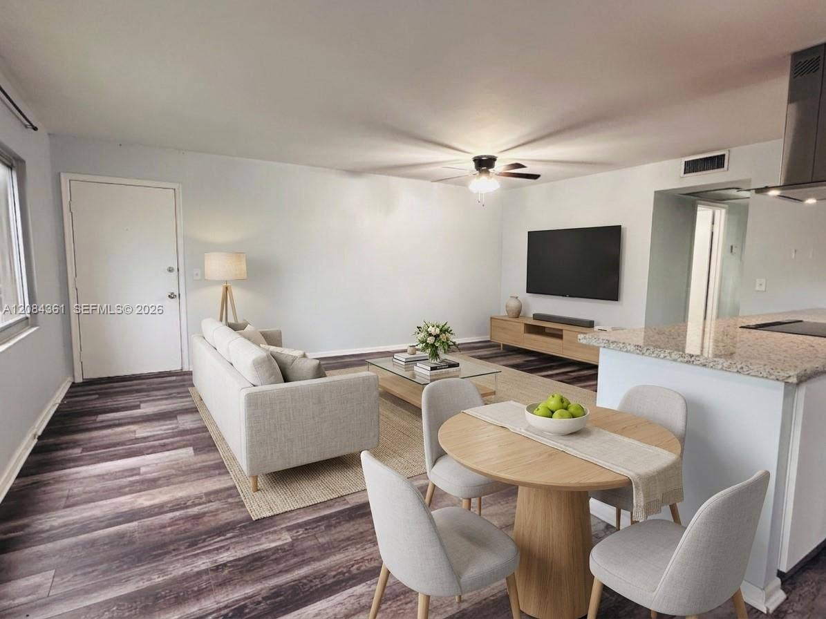 *Image may have virtual furnishings