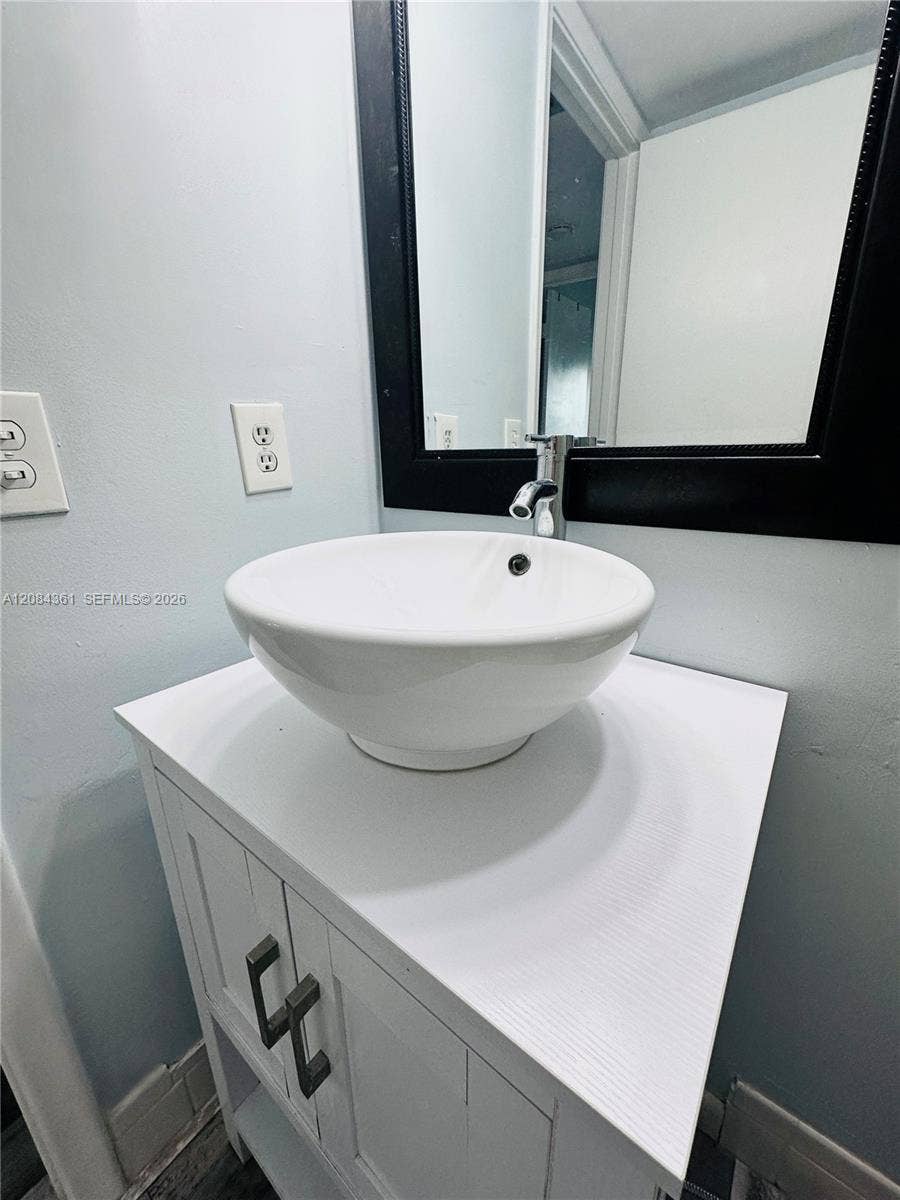 *Image may have virtual furnishings