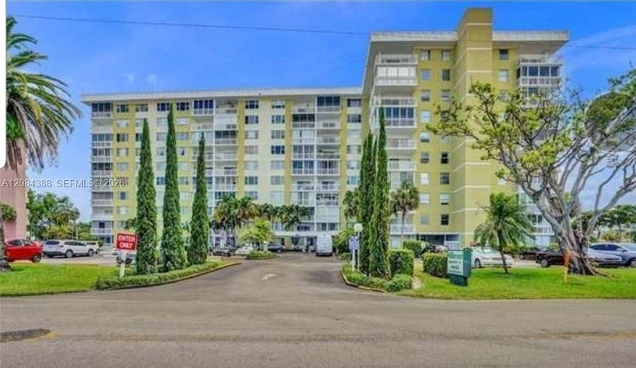 Property photo for 4400 Hillcrest Drive, #300-B, Hollywood, FL
