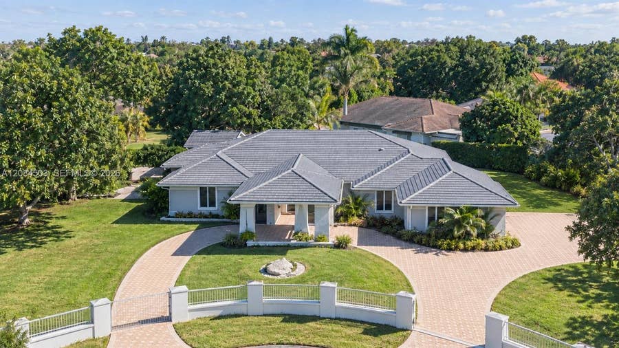 Property photo for 7625 SW 75th Avenue, Miami, FL