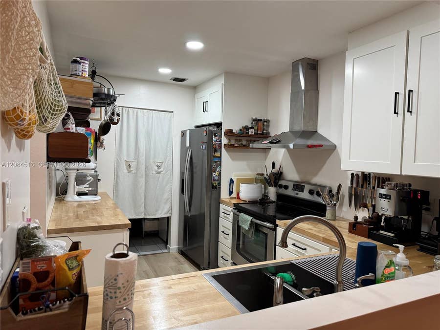 Property photo for 2308 N 37th Avenue, Hollywood, FL