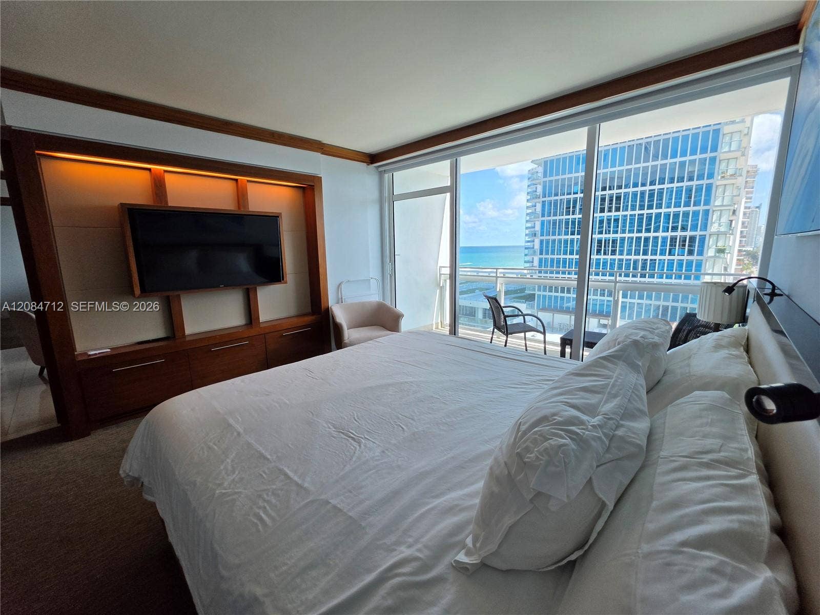 6801 Collins Avenue, #1014 Legal 1004 Door, Miami Beach, Miami Beach, FL 33141 Photo 11