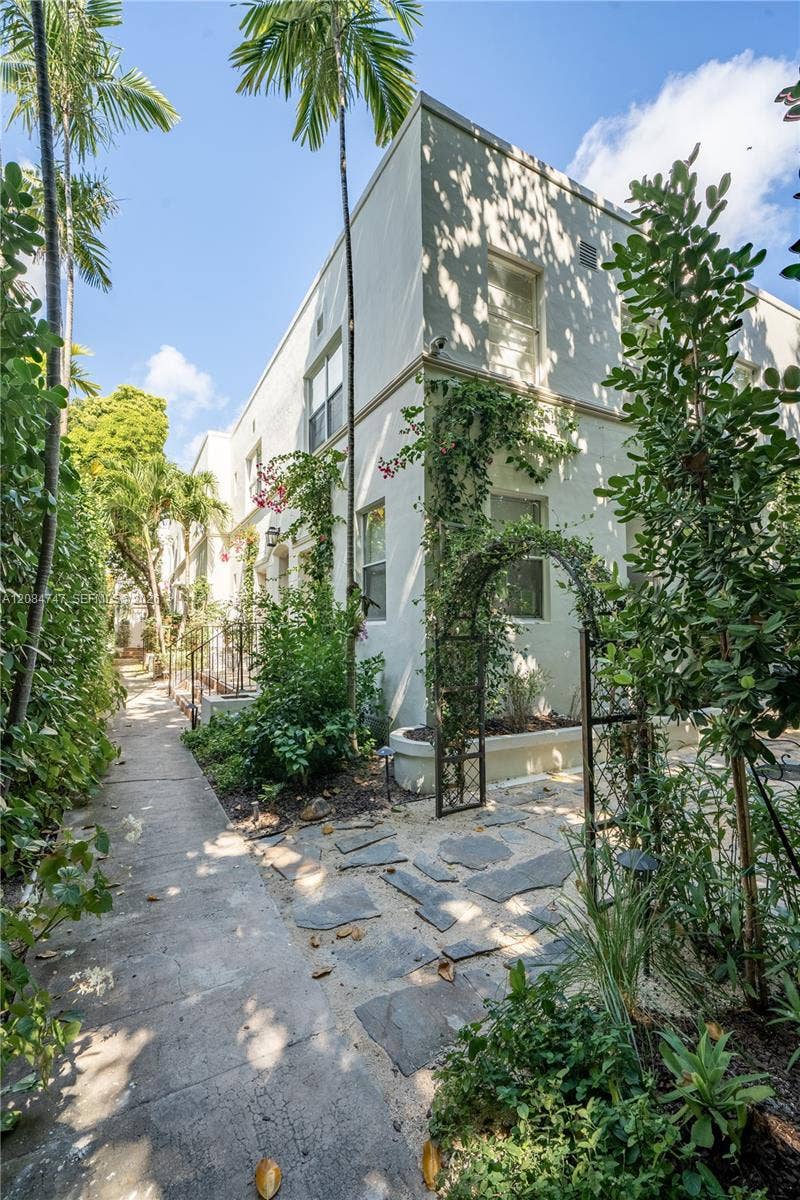 Property photo for 726 Meridian Avenue, #2, Miami Beach, FL