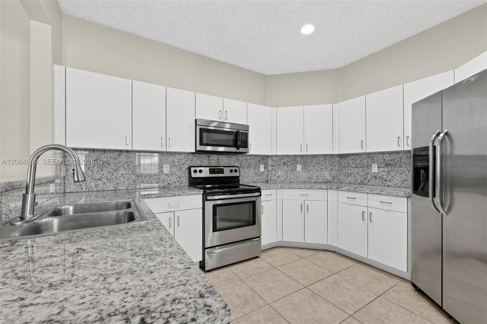 335 Cambridge Drive, Weston, FL 33326 Photo 13