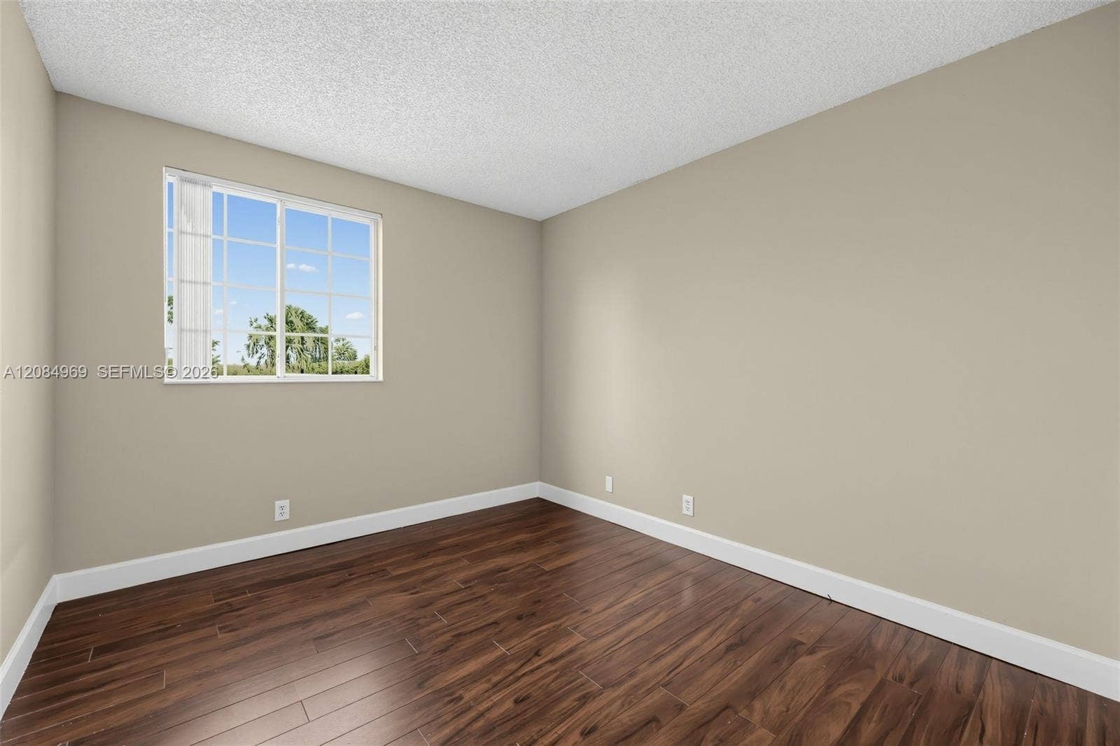 335 Cambridge Drive, Weston, FL 33326 Photo 21