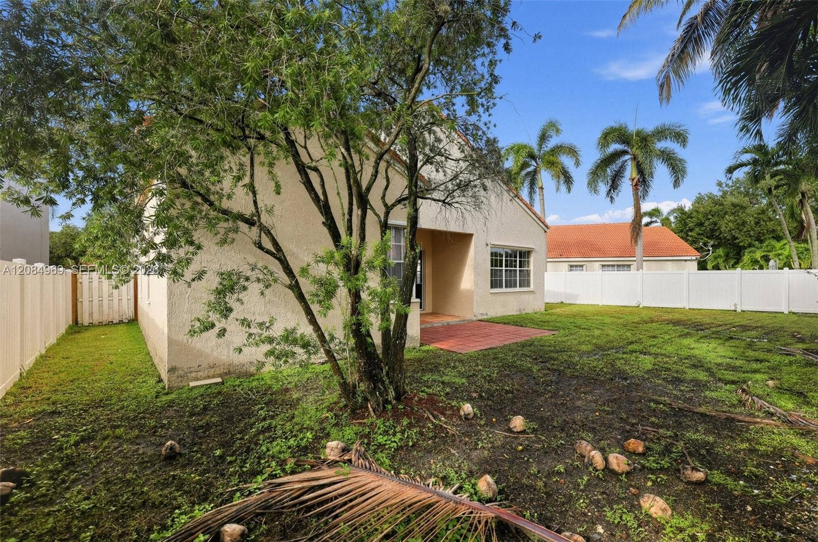 335 Cambridge Drive, Weston, FL 33326 Photo 34