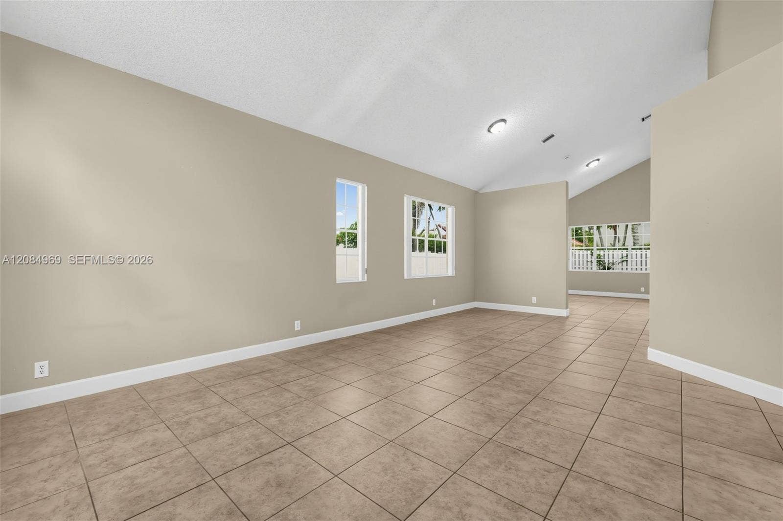 335 Cambridge Drive, Weston, FL 33326 Photo 10