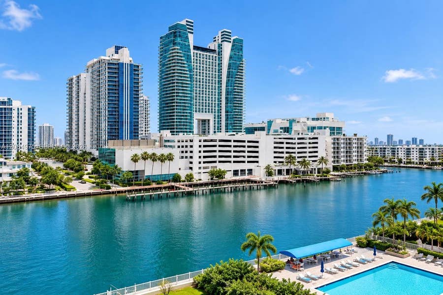Property photo for 600 Parkview Drive, #1018, Hallandale Beach, FL