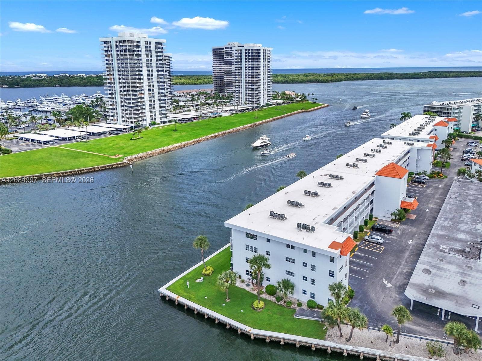 20 Yacht Club Drive, #103, North Palm Beach, FL 33408 Photo 6