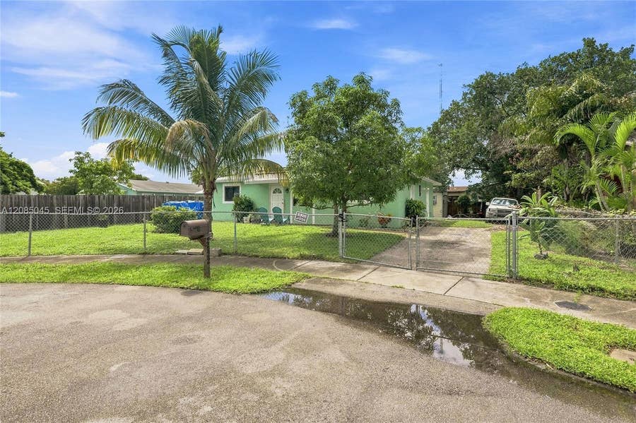 Property photo for 2622 NW 24th Court, Fort Lauderdale, FL