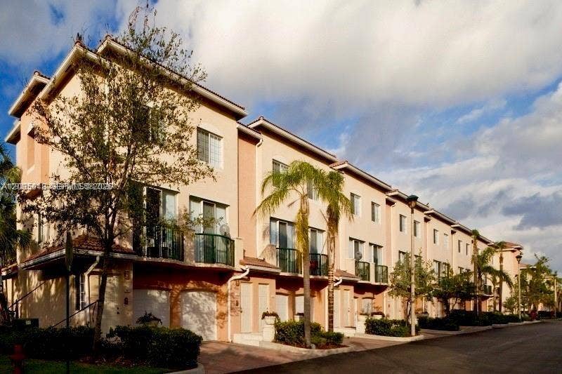 Property photo for 2009 SE 10th Avenue, #303, Fort Lauderdale, FL