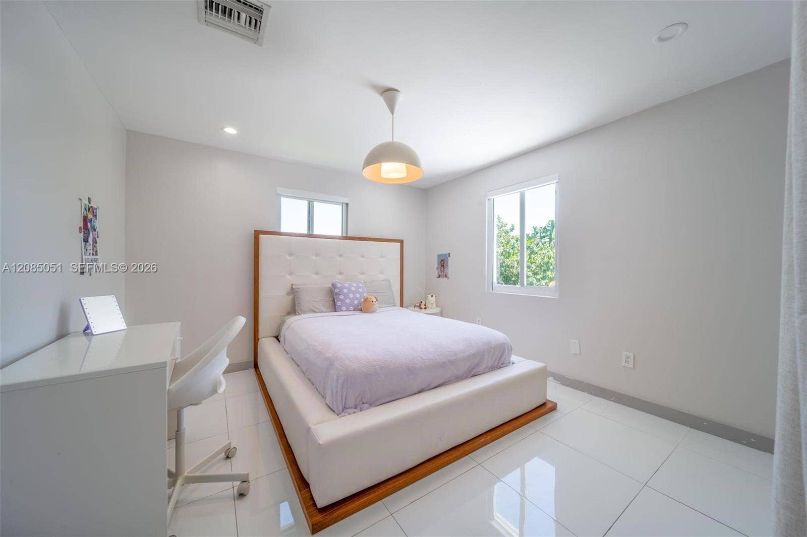 2615 NE 213th Street, Miami, FL 33180 Photo 13