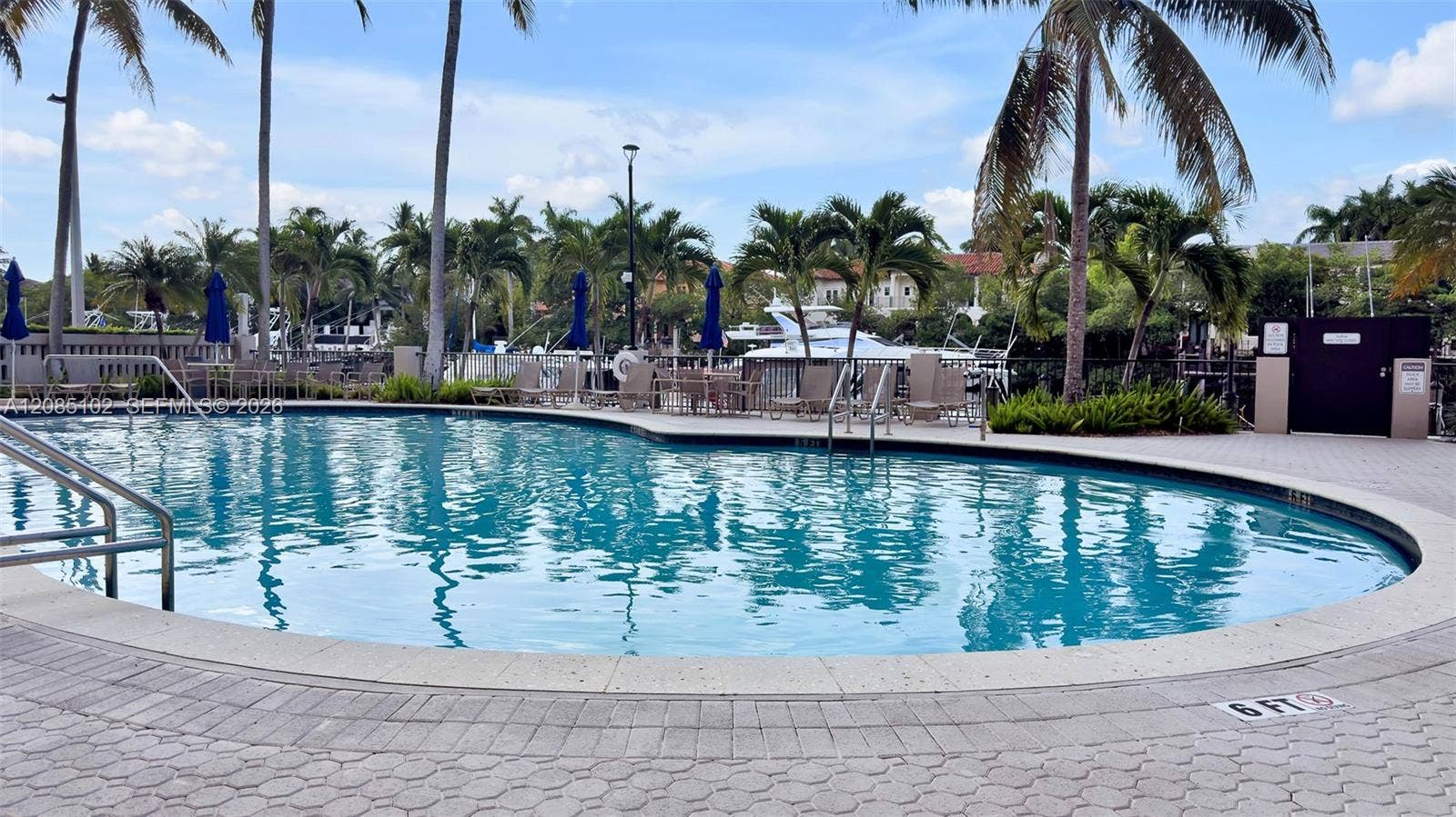 90 Edgewater Drive, #PH10, Coral Gables, FL 33133 Photo 15