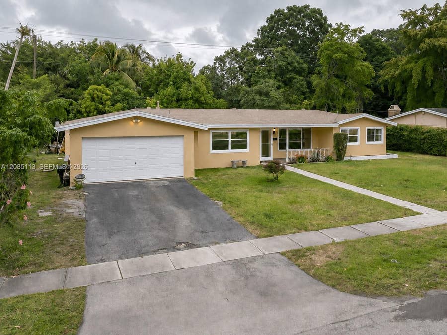 Property photo for 890 NW 65th Avenue, Plantation, FL