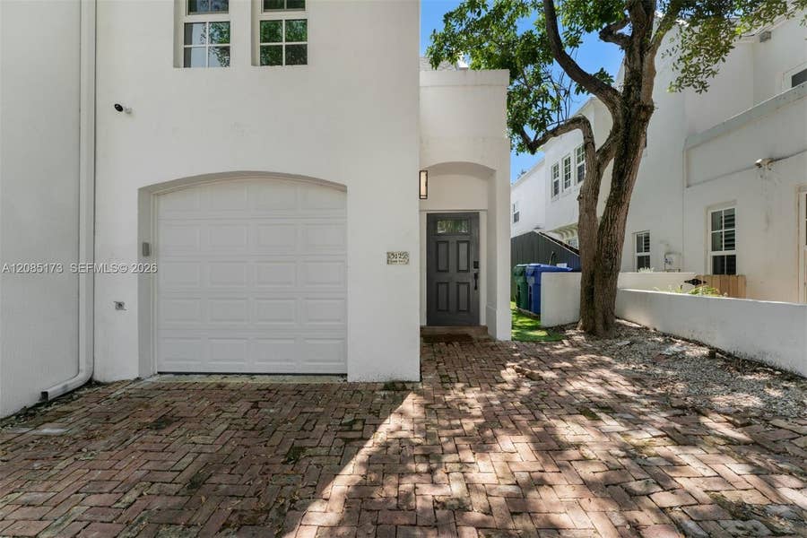 Property photo for 3125 Paola Drive, Miami, FL