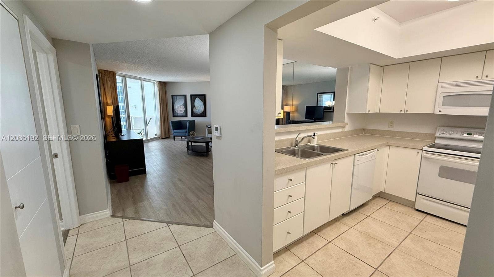 17375 Collins Avenue, #804, Sunny Isles Beach, FL 33160 Photo 7