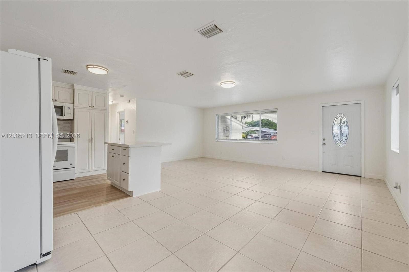 5820 NE 2nd Avenue, Oakland Park, FL 33334 Photo 3