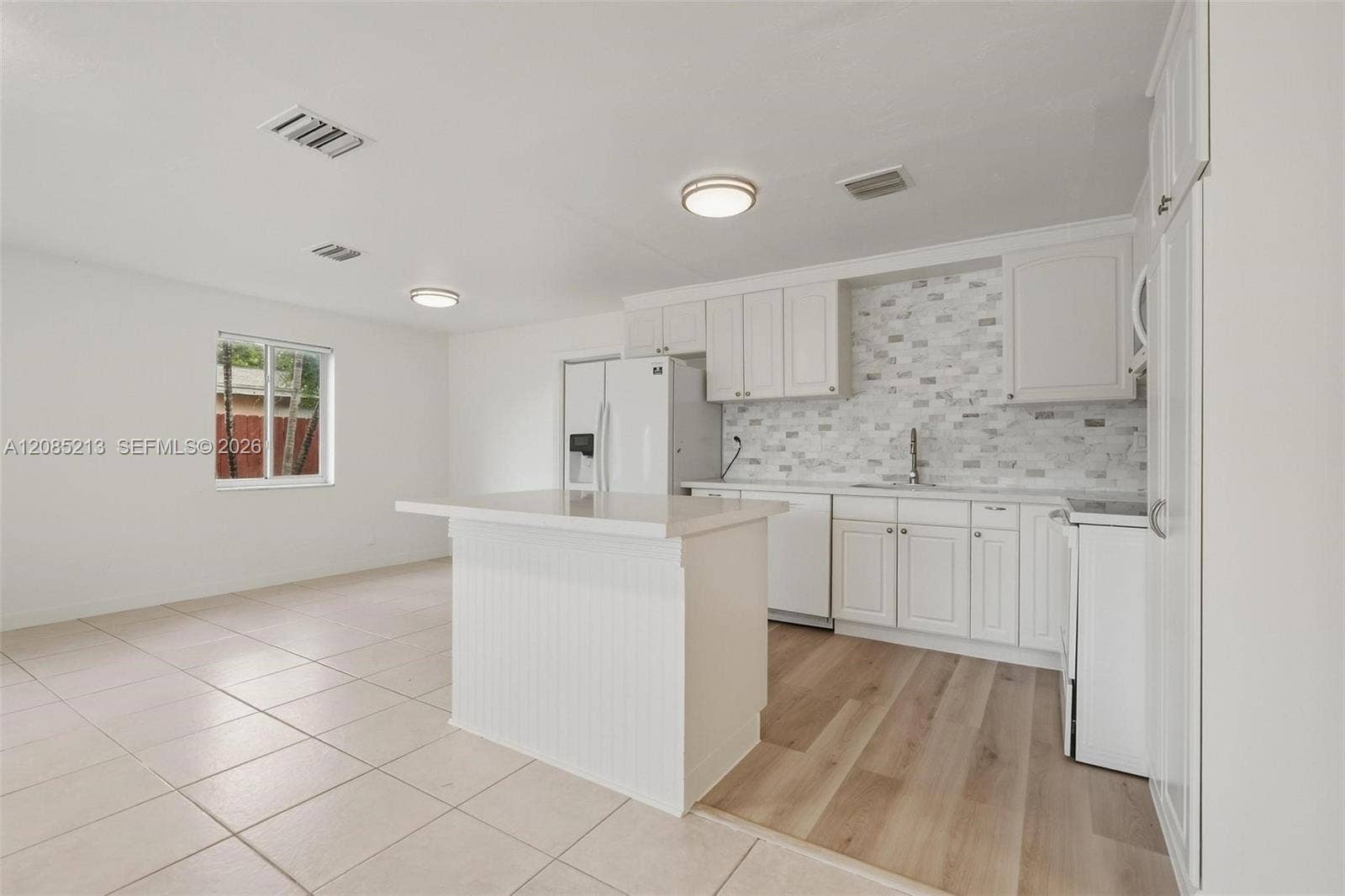 5820 NE 2nd Avenue, Oakland Park, FL 33334 Photo 7