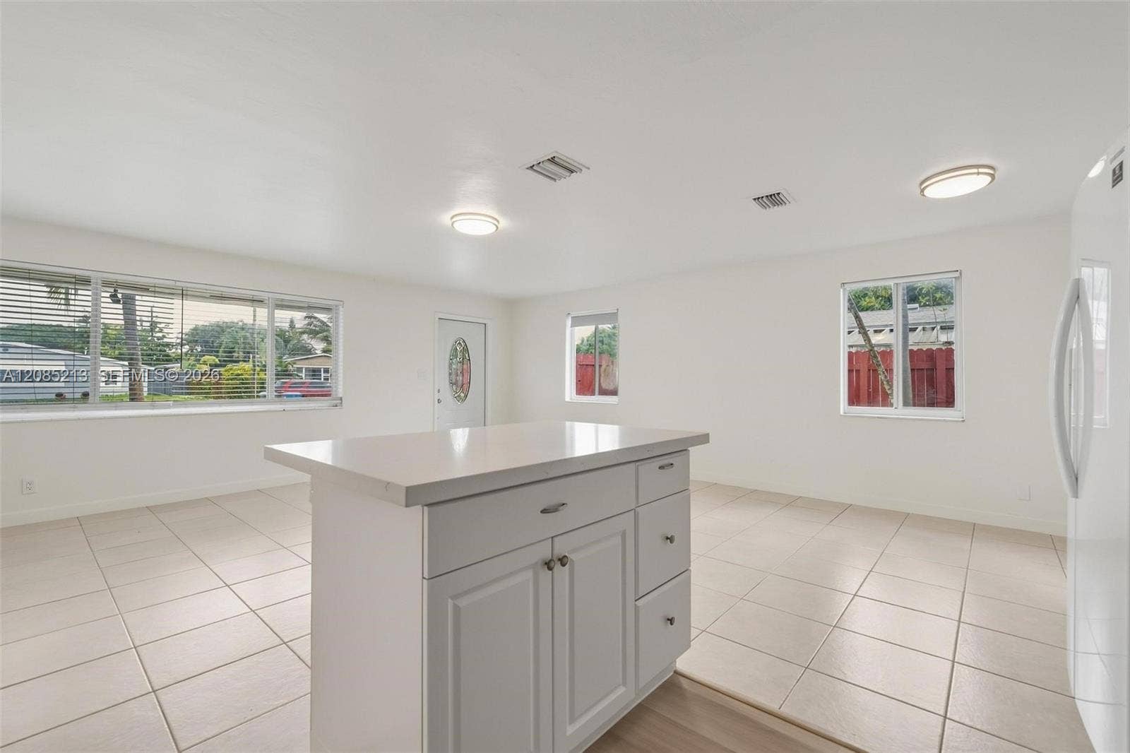 5820 NE 2nd Avenue, Oakland Park, FL 33334 Photo 9