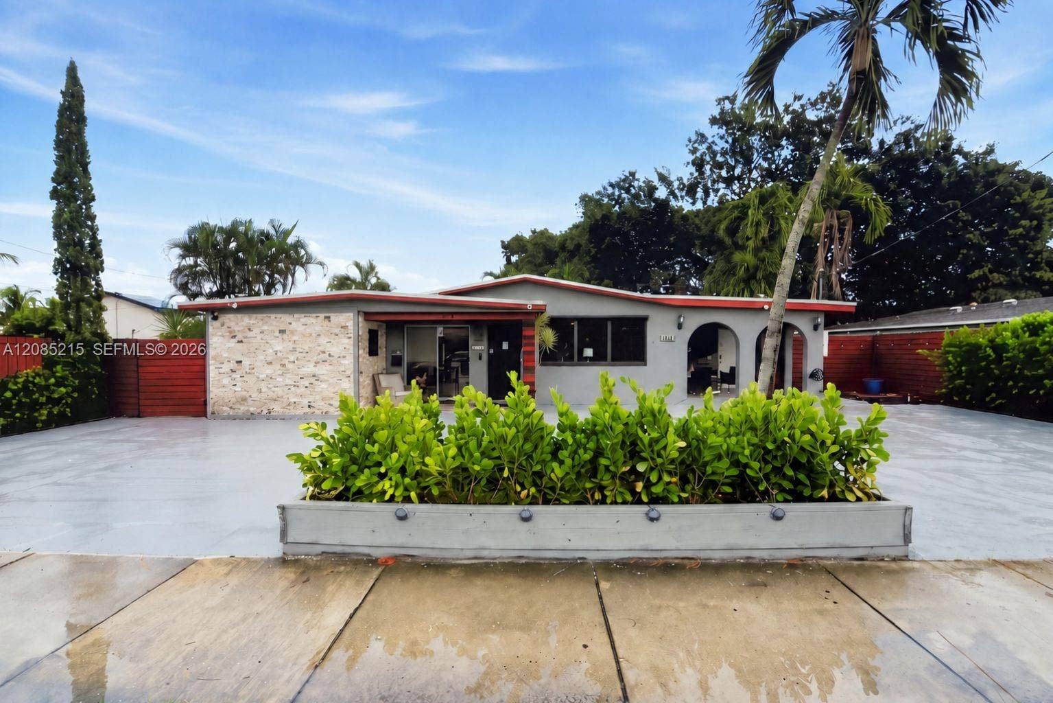 2616 NE 6th Avenue, Wilton Manors, FL 33334 Photo 4