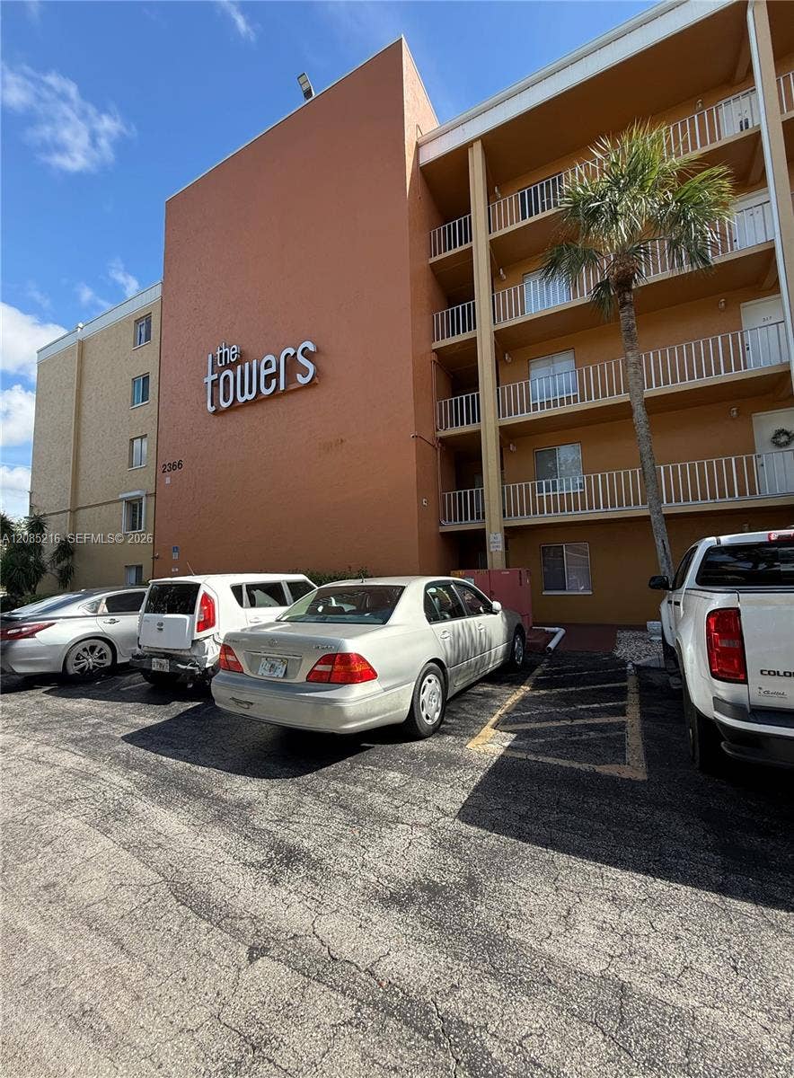Property photo for 2366 E Mall Drive, #308, Fort Myers, FL