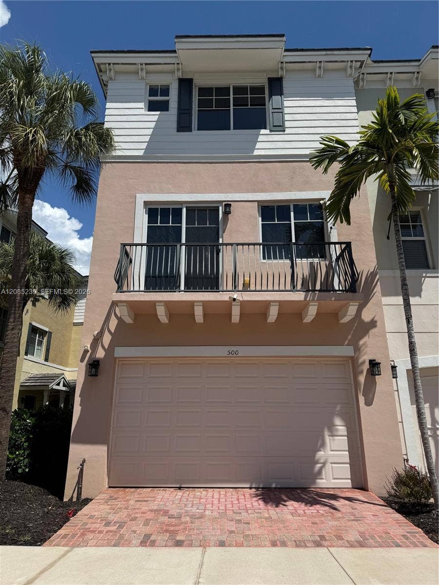 Property photo for 500 NW 39th Circle, Boca Raton, FL