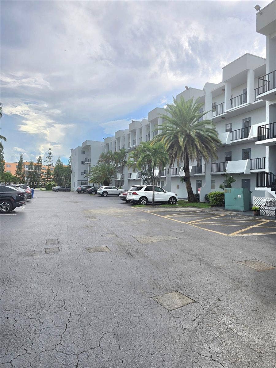 Property photo for 3000 E Sunrise Lakes Drive, #108, Sunrise, FL