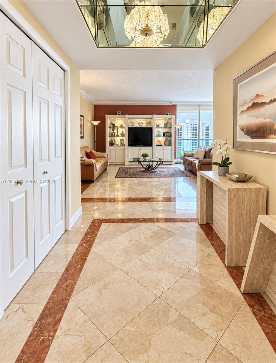 19355 Turnberry Way, #24E, Aventura, FL 33180 Photo 2