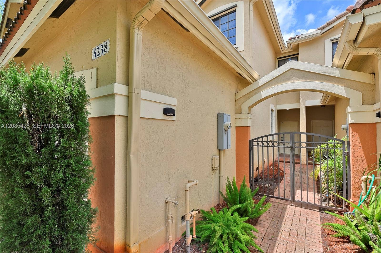 4238 Vineyard Circle, #4238, Weston, Weston, FL 33332 Photo 2