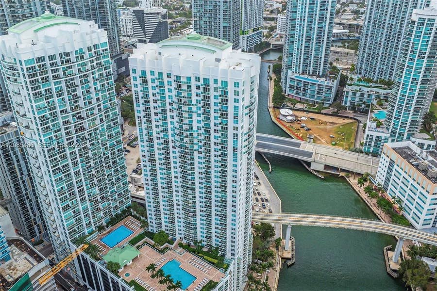 Property photo for 31 SE 5th Street, #2808, Miami, FL