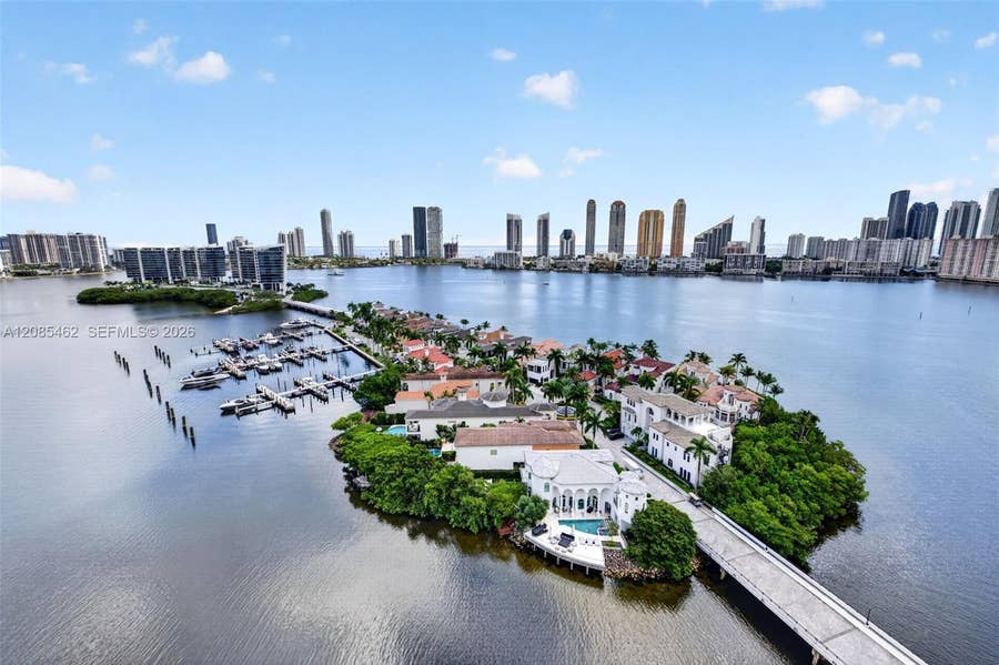 Property photo for 6000 Island Boulevard, #2104, Aventura, FL