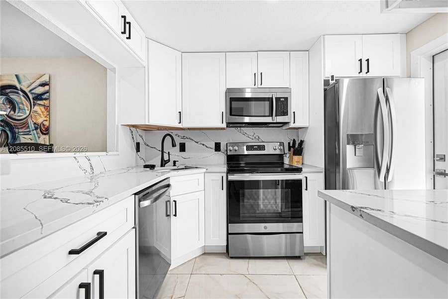Property photo for 400 SE 10th Street, #105, Deerfield Beach, FL