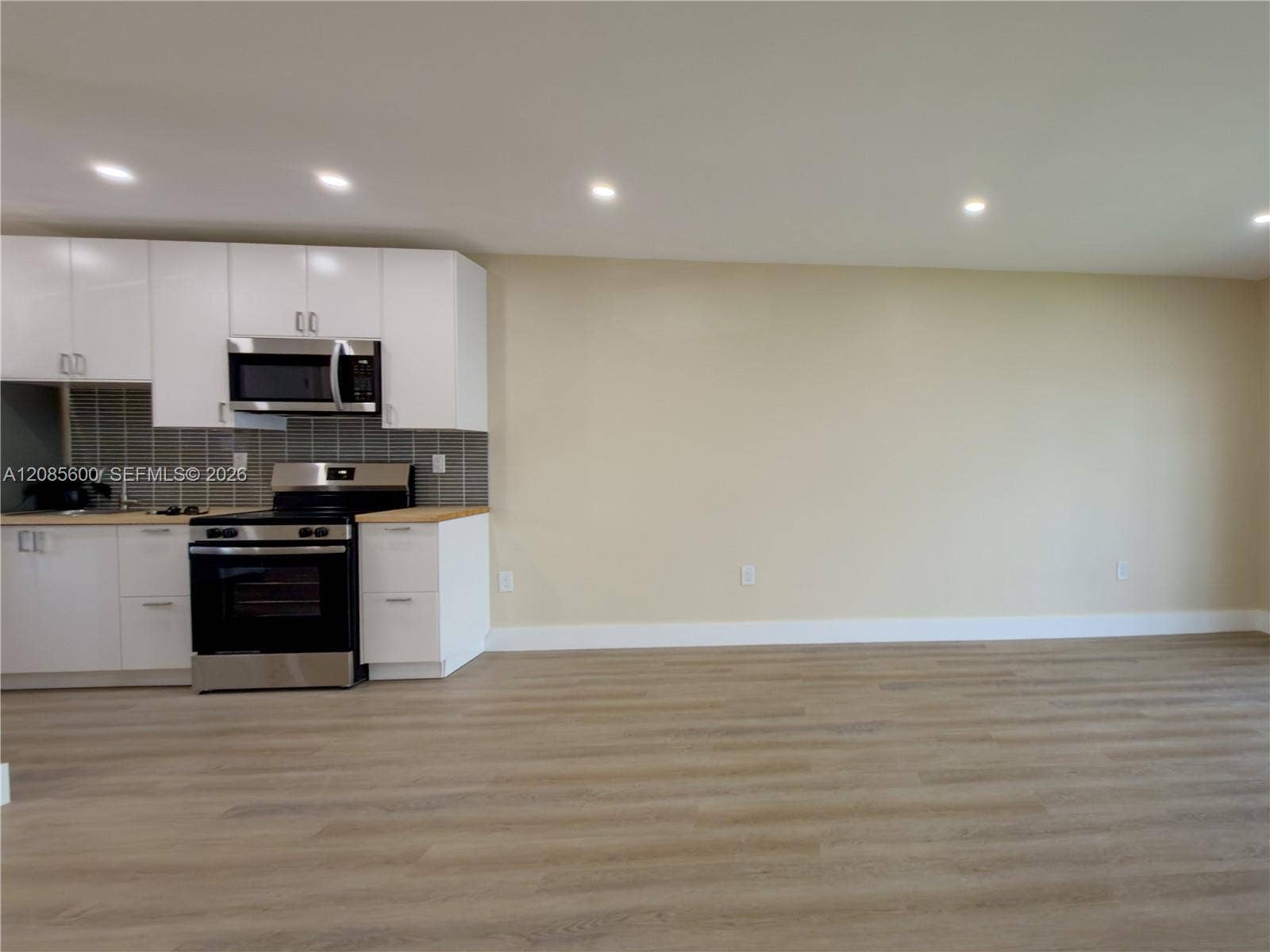 2949 Point East Drive, #B304, Aventura, FL 33160 Photo 9