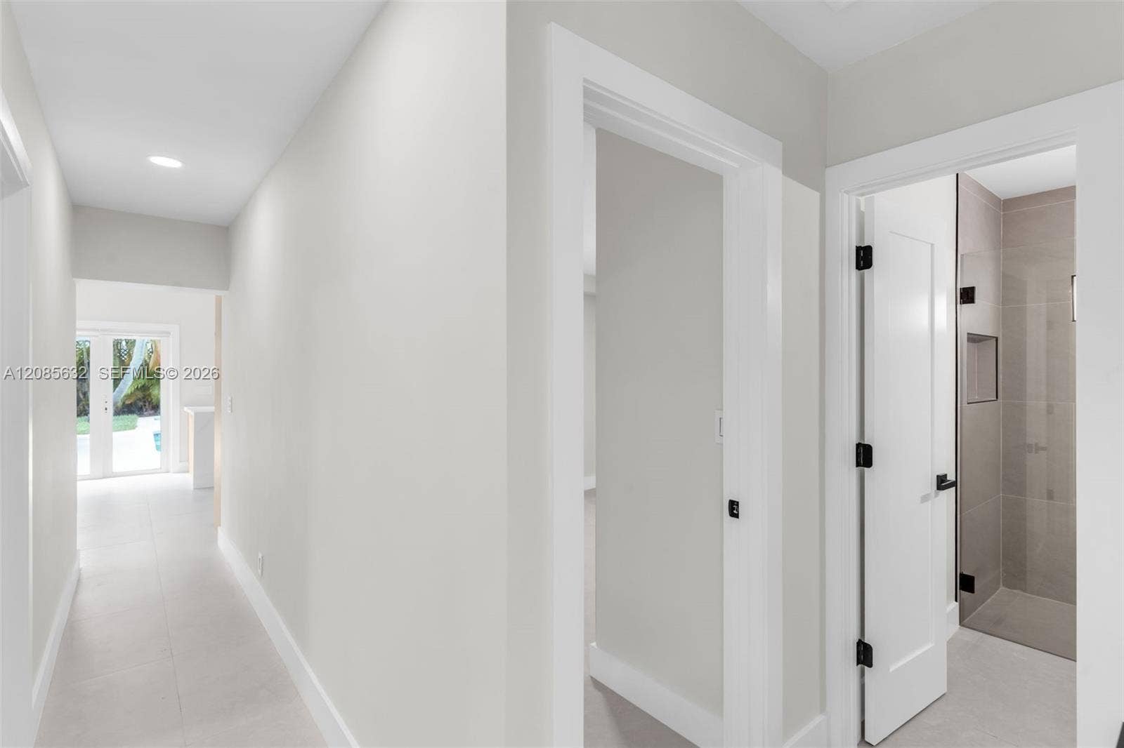 1525 NE 18th Avenue, Fort Lauderdale, FL 33304 Photo 9