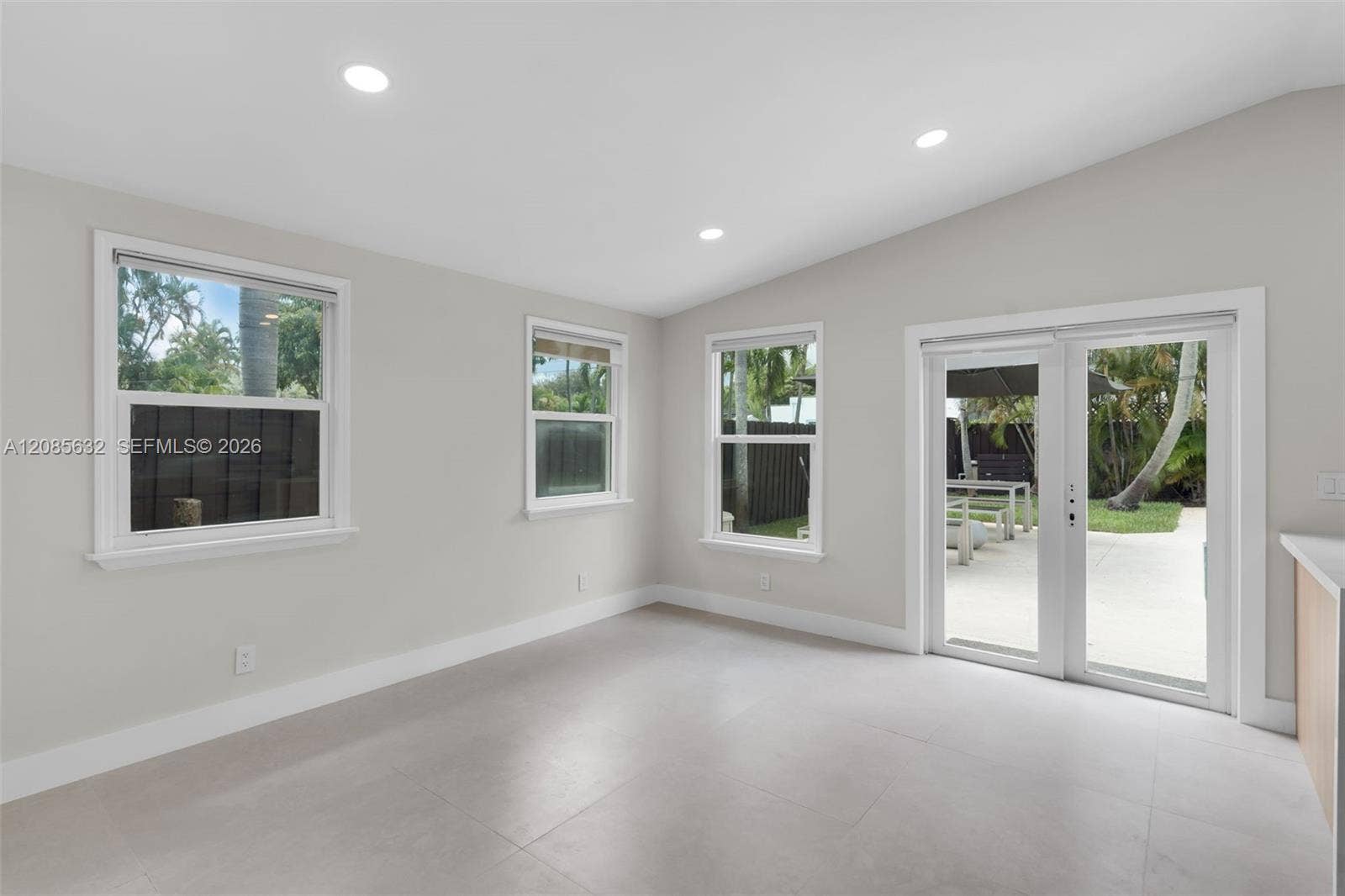 1525 NE 18th Avenue, Fort Lauderdale, FL 33304 Photo 18
