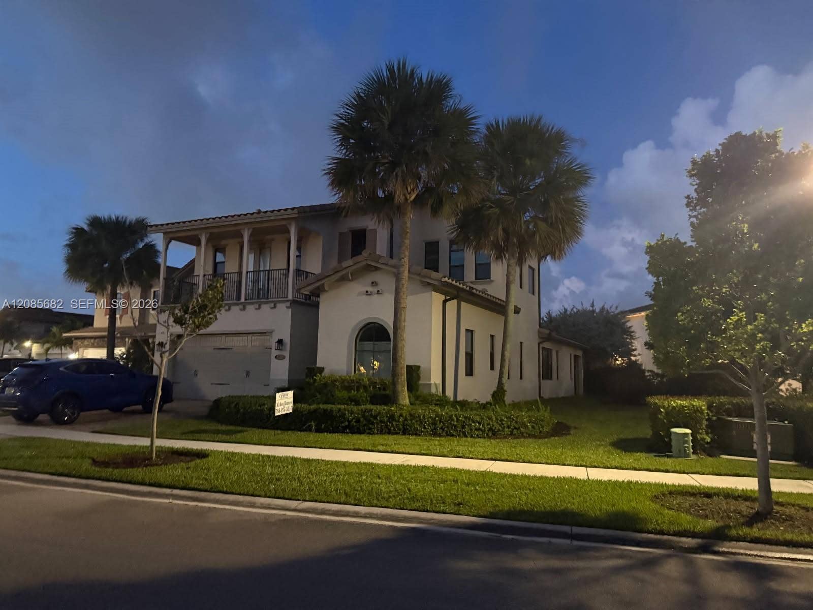1280 SW 113th Way, Pembroke Pines, FL 33025 Huge Corner Lot with Lakeviews - Covered Private Outdoor Space